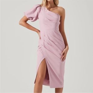 NWOT ASTR Joelle one shoulder midi dress